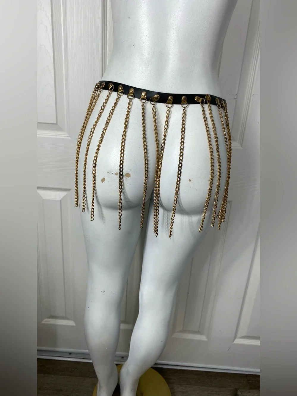 Black Leather Belt with Gold Chain Fringe - Picture 4 of 8